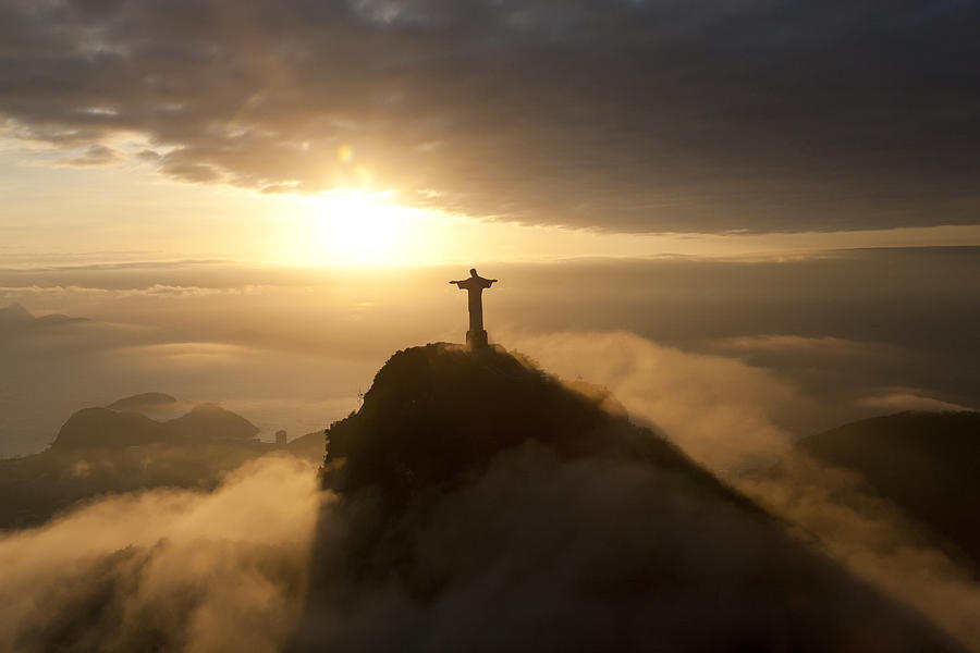 UNIŢI-VĂ CU PUTEREA LUI DUMNEZEU